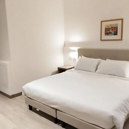 Via Poma Apartments&Rooms ヴェローナ エクステリア 写真