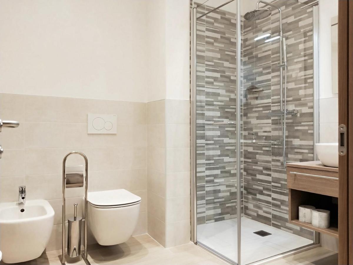 Via Poma Apartments&Rooms ヴェローナ エクステリア 写真