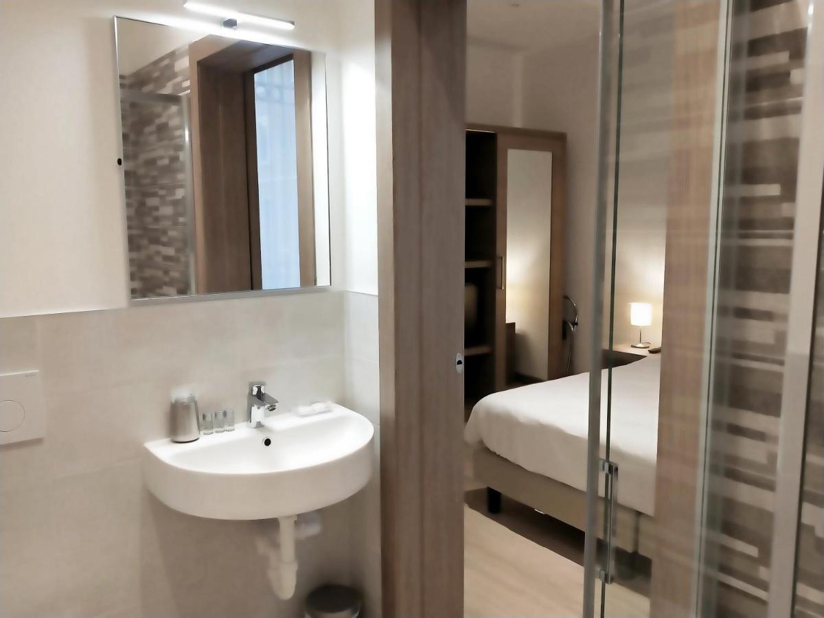 Via Poma Apartments&Rooms ヴェローナ エクステリア 写真