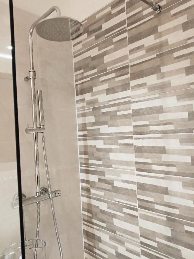 Via Poma Apartments&Rooms ヴェローナ エクステリア 写真