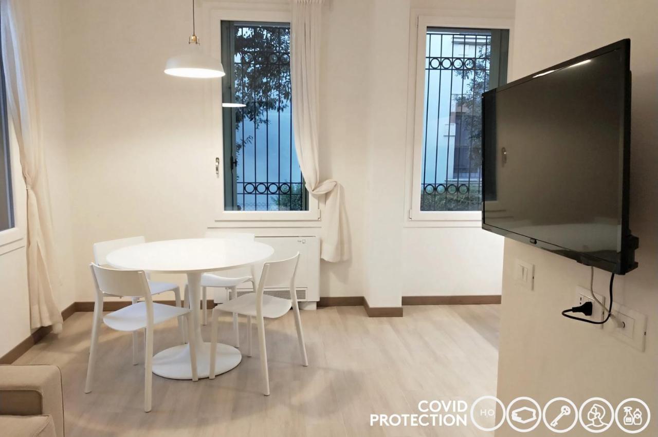 Via Poma Apartments&Rooms ヴェローナ エクステリア 写真